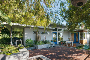 Parson Architecture Franklin Hills Midcentury Modern Exterior Patio
